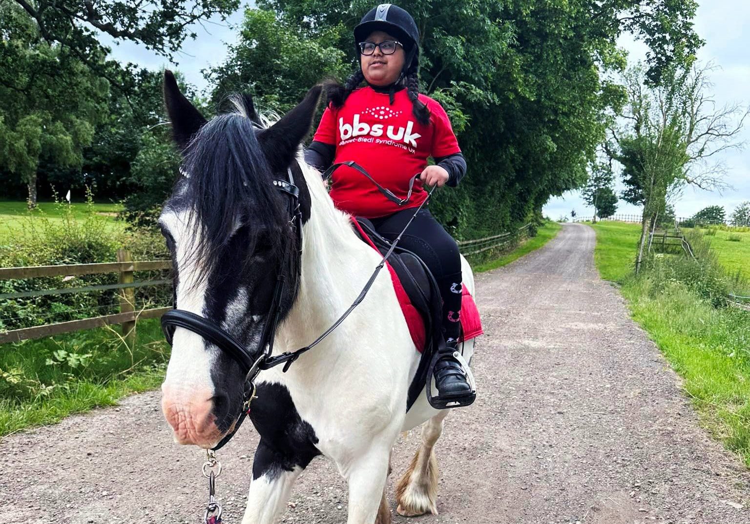 Anayah-on-horse_W1536